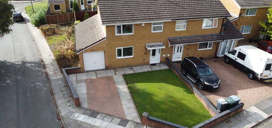 3 bed semi-detached house for sale