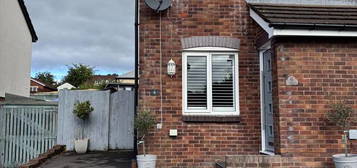 2 bedroom semi-detached house to rent