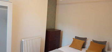 2 bed shared accommodation to rent