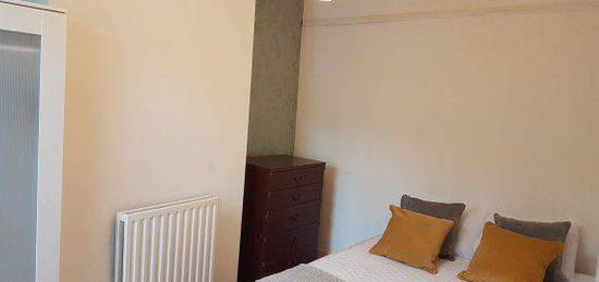 2 bed shared accommodation to rent