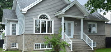 36, Rue Ostiguy
Salaberry-de-Valleyfield