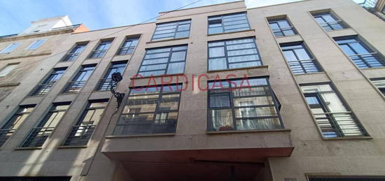 Apartamento en venta en Irmandiños, Centro - Areal