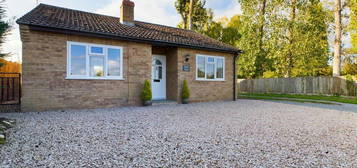 2 bedroom detached bungalow for sale