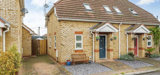 2 bedroom semi-detached house for sale