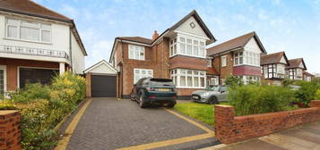 5 bedroom semi-detached house for sale