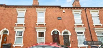 2 bedroom terraced house