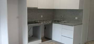 Apartamento T3 renovado