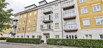 Flat for sale in Park Lodge Avenue, West Drayton UB7