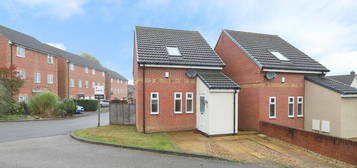 2 bedroom detached house for sale