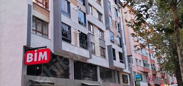 ESYAPI GAYRİMENKUL'DEN ANA CADDE KENARINDA SATILIK 3+1 DAİRE