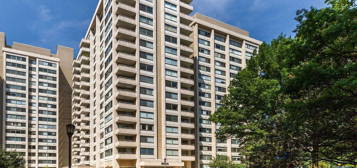 4515 Willard Ave APT 1021S, Chevy Chase, MD 20815