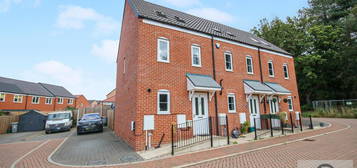 3 bed town house for sale