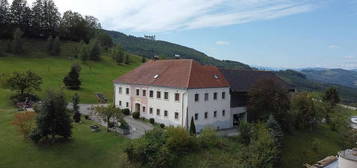 Vierkanthof in beeindruckender Aussichtslage im Herzen des Mostviertels