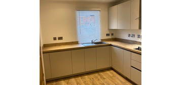 2 bed terraced house to rent