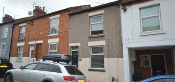 2 bedroom terraced house