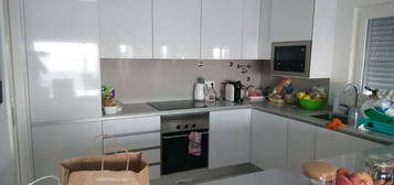 Arrendamento de Apartamento T1 ,   Rua, 20