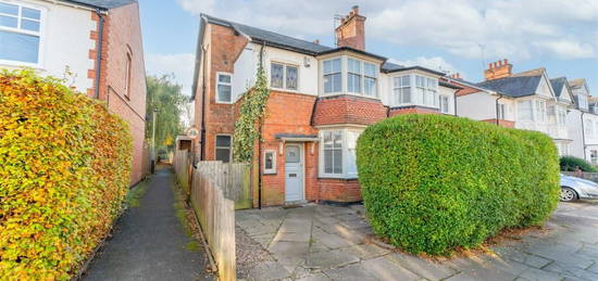 3 bedroom semi-detached house