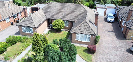 Semi-detached bungalow for sale in Theobalds Close, Cuffley, Potters Bar EN6