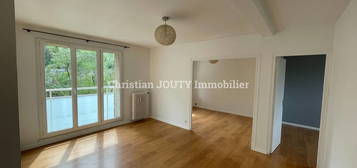 Appartement  à louer, 4 pièces, 2 chambres, 60 m²