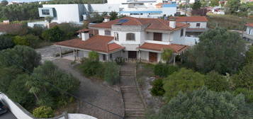 Moradia T4, 2000m2 terreno, cave 150m2 - Fradelos, Vila Nova de Famali