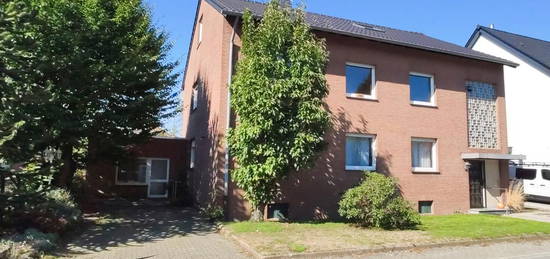 3-Familienhaus mit großem Garten, Garage und separatem Gewerberaum