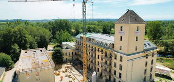 Moderne 3 - Zimmer Wohnung mit Balkon & Tiefgaragenplatz - Natur & Komfort vereint