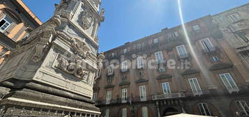 Quadrilocale Vico San Domenico Maggiore, Centro Storico, Napoli