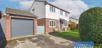 4 bedroom detached house to rent