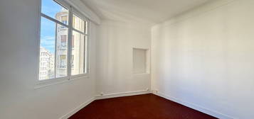 Appartement  à louer, 3 pièces, 2 chambres, 51 m²