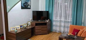 Inchiriez Apartament ultracentral 4 camere