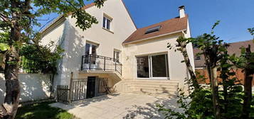 Location maison 5 pièces 147 m²