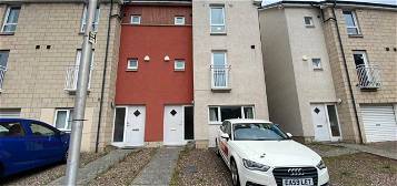 Town house to rent in Milnbank Gardens, Dundee DD1
