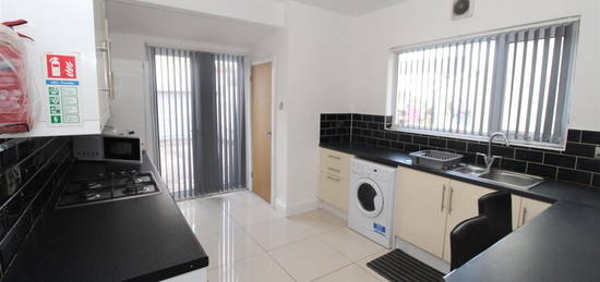 Property to rent in Whitchurch Road, Heath, Cardiff CF14