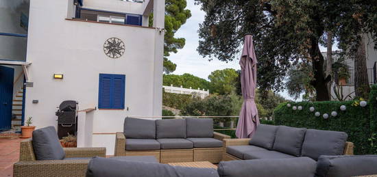 Chalet pareado en venta en calle Platja Fonda