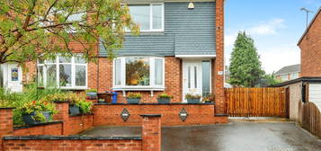 3 bed semi-detached house for sale