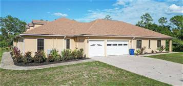 9700 Quail Hollow Rd, North Fort Myers, FL 33917