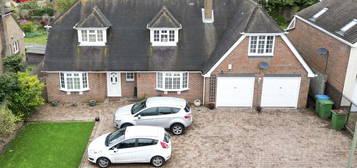 4 bed detached house for sale