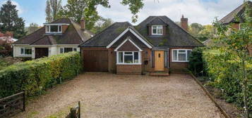 3 bed detached house for sale