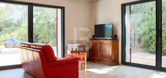 Propriété 5 pièces 115 m²