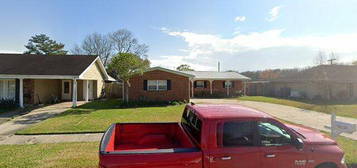 3028 Diane Dr, Morgan City, LA 70380