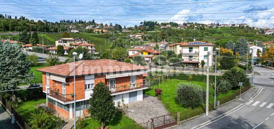 Terratetto unifamiliare via Cardinale Andrea Carlo Ferrari 139, Centro, Grumello del Monte