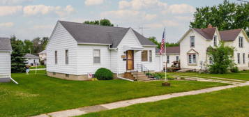 529 E  2nd St, Sumner, IA 50674