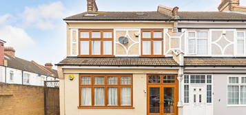 End terrace house for sale in Heathview Road, Norbury, Thornton Heath CR7