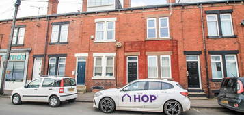 4 bedroom terraced house to rent