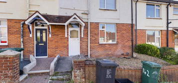 Terraced house to rent in Coombe Road, Brighton BN2