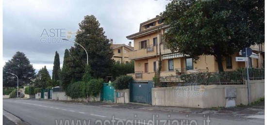 Appartamento all'asta in via Tevere, 32