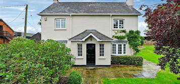 4 bed detached house to rent