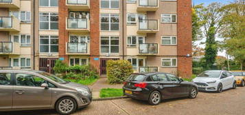 Flat for sale in Hawksmoor, London WD7