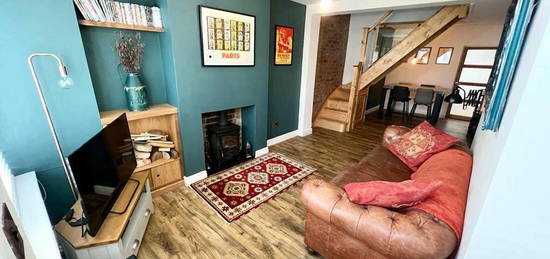 2 bedroom terraced house for sale