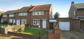 3 bed semi-detached house to rent